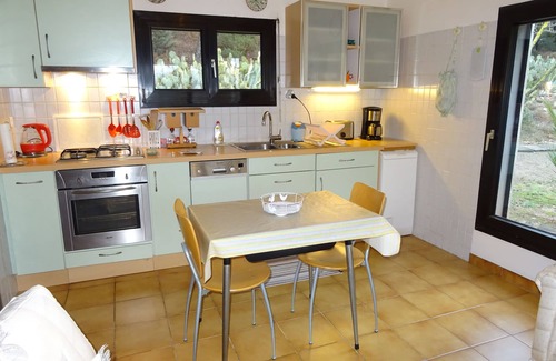 Nevian Cottage | GITE DE CHARME - pinede, piscine privee - pres de NARBONNE aude -