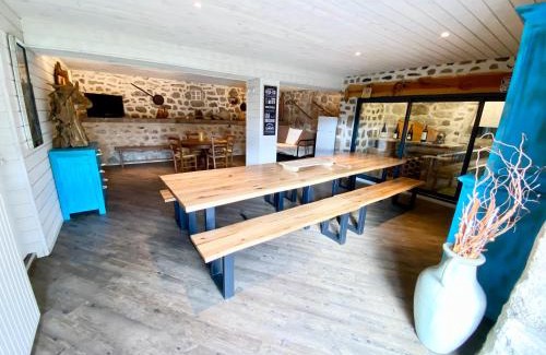 Mazan-l'Abbaye Maison | GITE DE GROUPE 160m2, 15p, salle de reception, jardin, terrasse