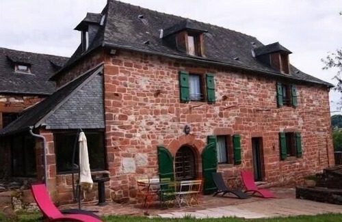 Collonges-la-Rouge Maison | Gîte de Hautefort à Collonges La Rouge à 300m du centre du village Sud Corrèze