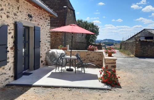 Saint-Santin Maison | gite de La Carrière