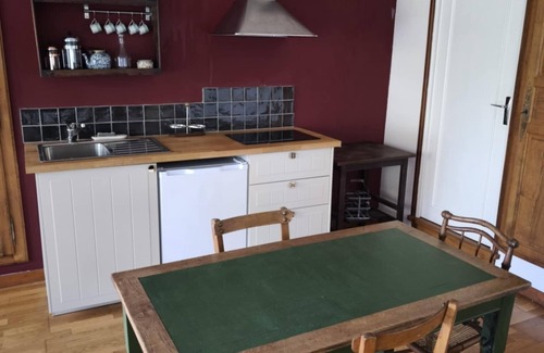 Clecy Appartement | Gîte de La Bacouette at the foot of the greenway