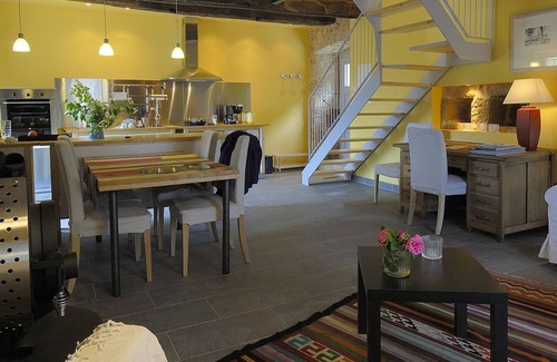 Salles-la-Source Maison | Gite de la Cascade, pour 4 personnes, animaux acceptés, entre Rodez et Conques