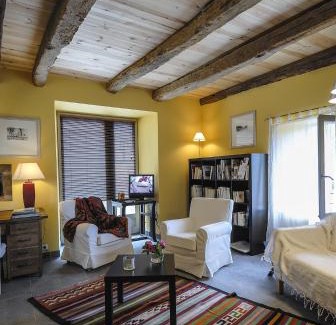Salles-la-Source Maison | Gite de la Cascade