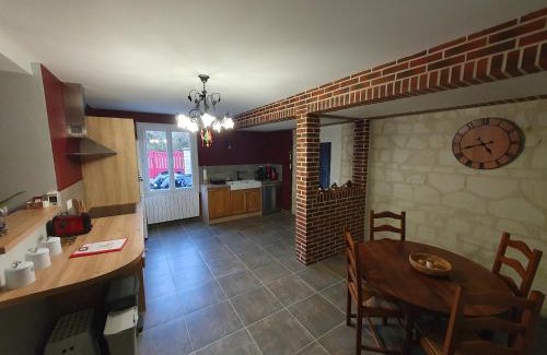 Lucay-le-Male Maison | Gite de la Guernouille