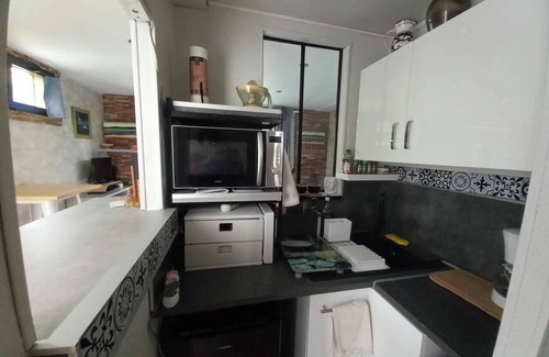 Mosnes Appartement | Studio avec terrasse couverte devant La Loire, à 5 min des jardins de Chaumont