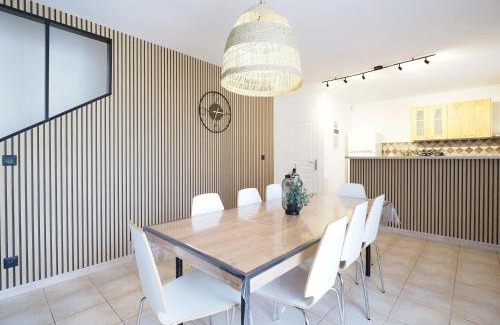 Montagnac-Montpezat Maison | GITE DE LA TRUFFIERE "Les Chênes"