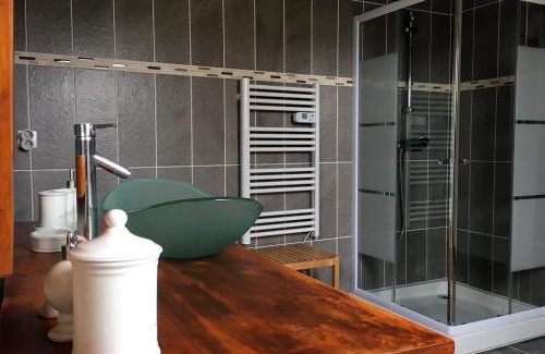 La Celle-sous-Gouzon Maison | GITE De LA VALLEE DE GUERA