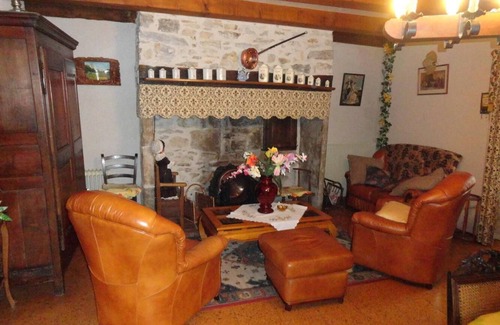 Brengues Maison | Gite de Merlet - BRENGUES