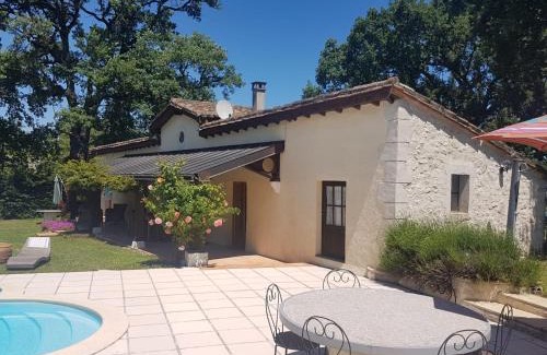Valeilles Maison | Gite De Merugat