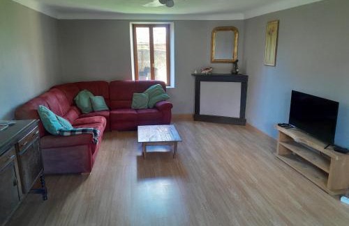 Arrenes Maison | Gite de puy faucher