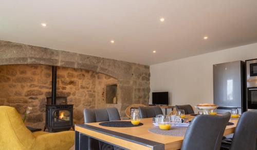Saint-Laurent-de-Muret Maison | Gite des amandines