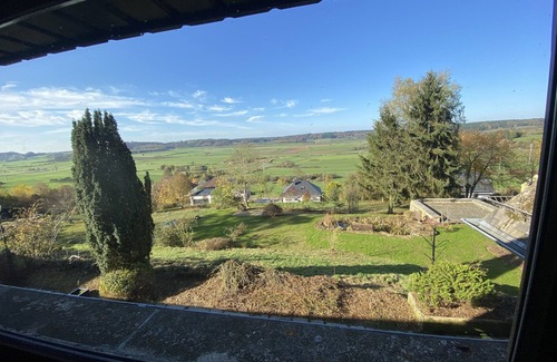 Bourglinster Maison | Gîte des Hurlevents Centrally located in Luxembourg.
