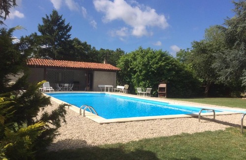 Poncins Maison | GITE DES ROTIES /14 Personnes - Piscine (42110) Poncins- Proche Lyon St Etienne