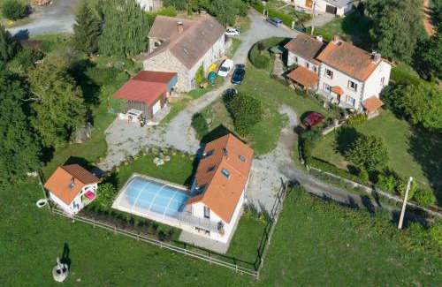 Manzat Maison | Gite Des Taravelles