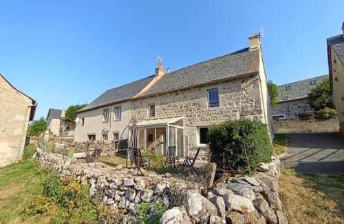 Nasbinals Maison | Gite du carrairou