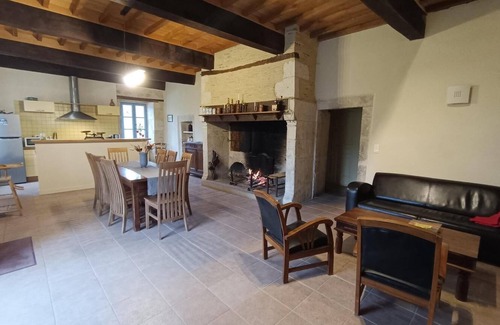 Saint-Laurent-Lolmie Maison | Gite du Causse - LENDOU-EN-QUERCY