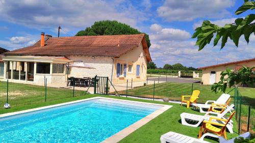 Bergerac Maison | Gite du Conty - Maison familiale avec piscine au cœur du Périgord, proche Bergerac