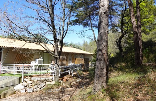 Puimoisson Maison | Gîte du Deffend, au cœur de la Provence. Venez vous ressourcer en pleine nature.