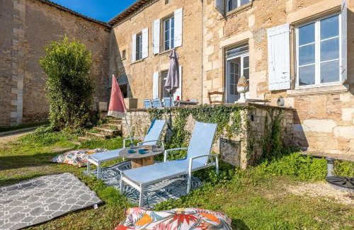 Champdeniers Maison | Gite Du Val D'egray