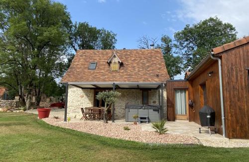 Assier Maison | Gite Du Mas De Bède