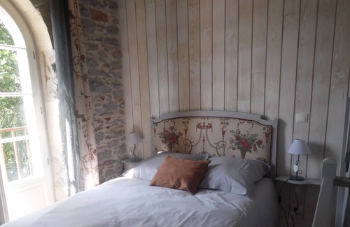 Alzonne Maison | Gîte du Pigeonnier climatisé avec piscine privée chauffée avec abri coulissant