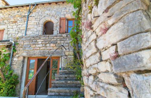 Montbrun Maison | Gite du plo montbrun