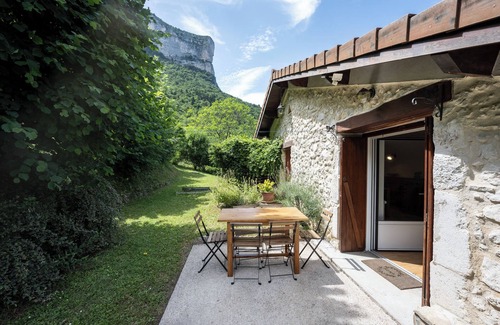 Saint-Marcellin Vercors Isere Communaute Maison | Le Gite du Rocher II, au paysage spectaculaire, pour les amoureux de la nature