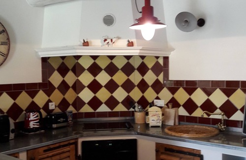 Bras-d'Asse Cottage | GITE ENTIEREMENT RESTAURE A LANCIENNE DANS PETIT VILLAGE PROVENCAL