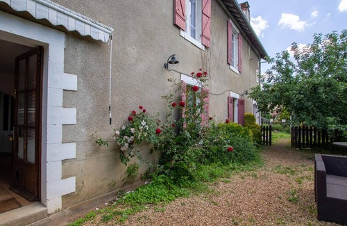 Excideuil Cottage | Gite Excideuil, 6 bedrooms, 11 persons