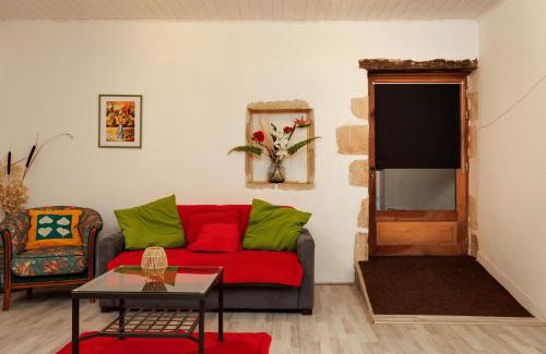Saint-Pierre-d'Aurillac Maison | Gite Fil Rouge