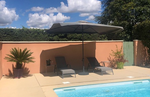 Cabries Appartement | Gite pour 3, idéalement situé, à 10 mn d’Aix en Provence et 20 mn de Marseille
