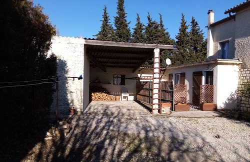 Sablet Appartement | Gîte pour 4 personnes adultes et 1 enfant -3ans à l'entrée de Sablet