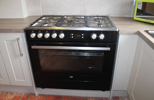 Fresne-la-Mere Maison | Gîte Fournil for 9 to 11 people close to the Suisse Normande!