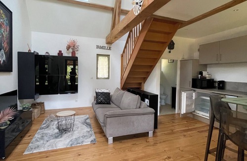 Saint-Sulpice-d'Excideuil Maison | Gite with swimming pool in an old farmhouse. Pets welcome!