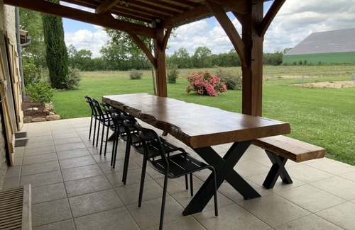 Septfonds Cottage | Gite maison quercynoise avec piscine partagée pour 10 personnes