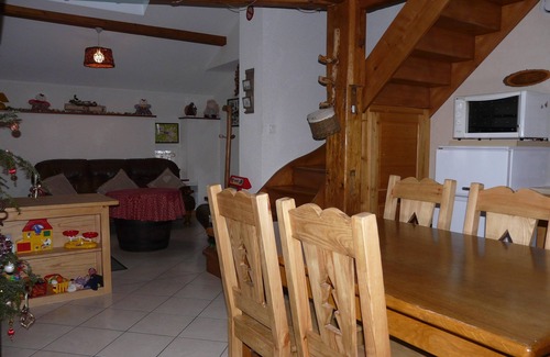 Liezey Appartement | gite dans ferme vosgienne entierement renovée.