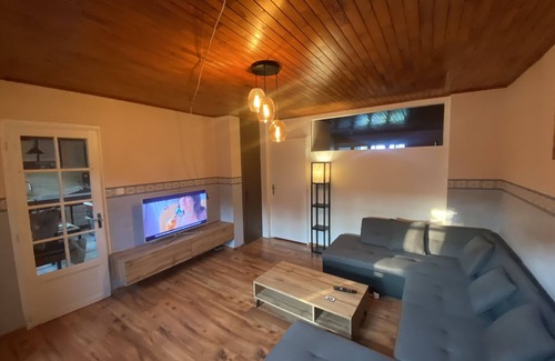 Mesnois Appartement | Gîte in a typical village, 10 minutes from Lac de Granvaud and 15 minutes from Chalain.