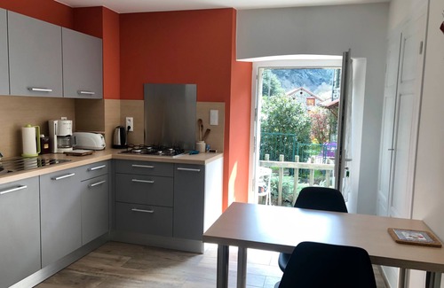 Goudet Maison | Gite dans un village de caractère