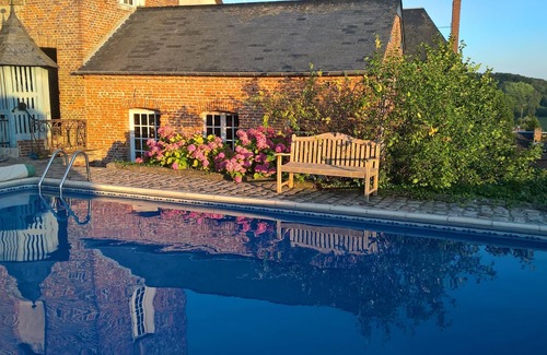 Bacqueville-en-Caux Maison | Gîte en Normandie avec piscine privée et chauffée.