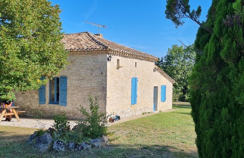 Touffailles Maison | Gite in Quercy 5 people, swimming pool, tennis court
