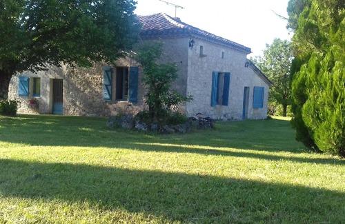 Touffailles Maison | Gite in Quercy 5 people, swimming pool, tennis court