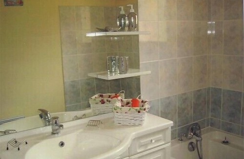 Lauzerte Cottage | Gite confortable plein de charme calme dans la nature avec le chant des cigales