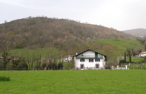 Bidarray Maison | Gite au Pays Basque : Maison de vacances spacieuse proches montagnes et plages