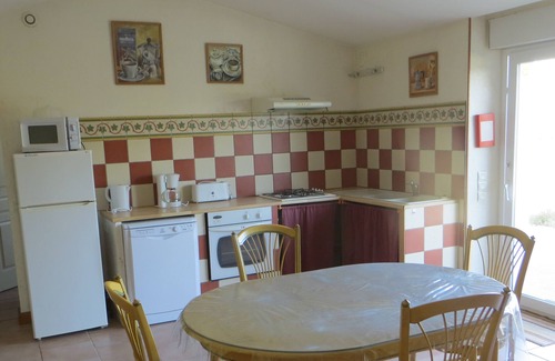 Cours Maison | gite a la campagne ;tranquillité assurer
