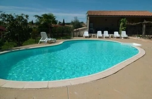 Gargas Maison | GITE coeur du parc naturel du LUBERON piscine