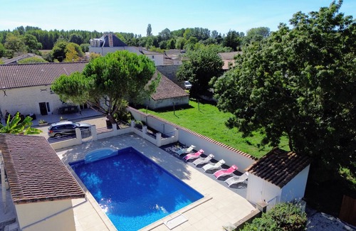 Le Bourdet Maison | Gîte dans le Marais Poitevin pour 8 personnes, 4 chambres avec sdb privative