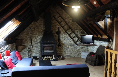 Aleu Maison | Gite dans les Pyrenées - Aleu petit village Ariegeois 2**
