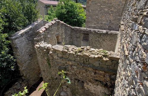 Mayronnes Appartement | Gite in the shadow of the church