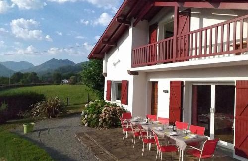 Saint-Michel Maison | Gite individuel au pays BASQUE à 1,5km de ST-Jean-Pied-de-port