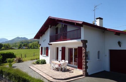 Saint-Michel Maison | Gite individuel au pays BASQUE à 1,5km de ST-Jean-Pied-de-port